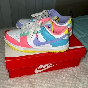 W NIKE DUNK LOW WHITE/GREEN GLOW-SUNSET PULSE